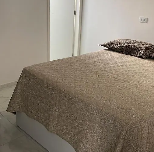Apartamento - Alto Padrao Tamandare
